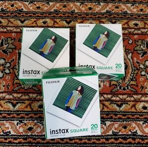 Fujifilm instax square polaroid film